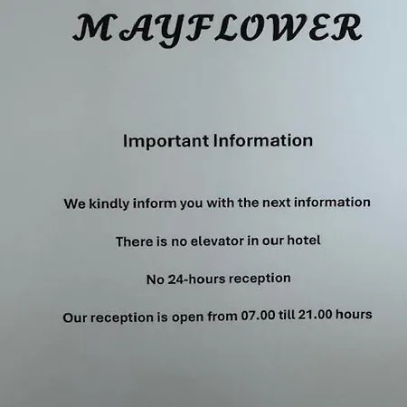 Mayflower Hotel 2*