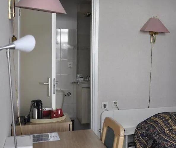 Mayflower Szálloda 2*